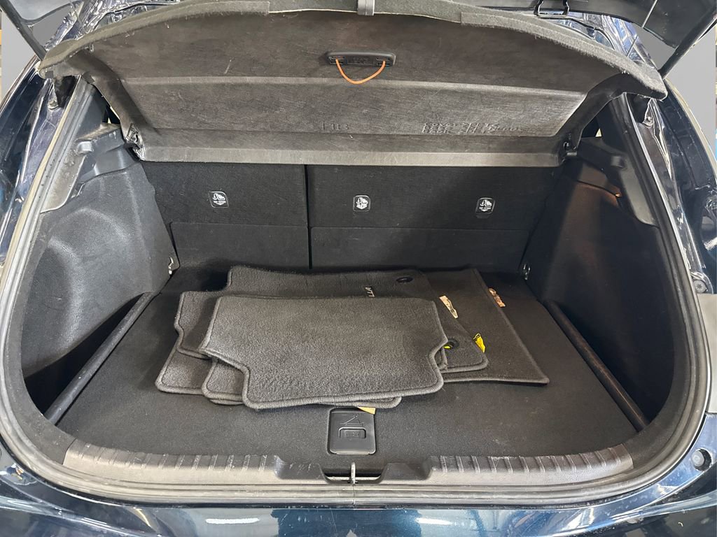 Used 2022 Toyota Corolla SE w/ SE Preferred Package image 11