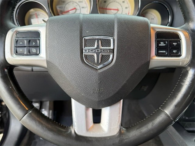 Used 2011 Dodge Challenger image 29