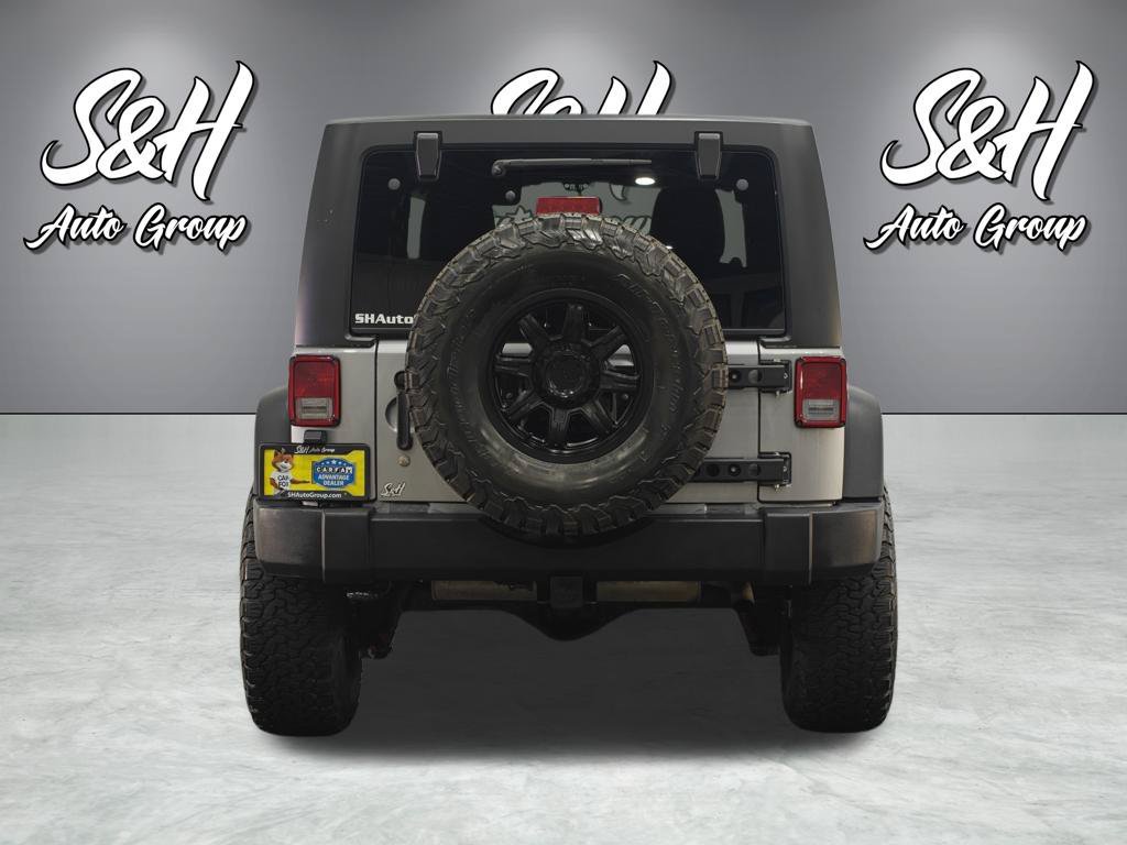 Used 2013 Jeep Wrangler Unlimited Rubicon w/ Dual Top Group AWD/4WD image 18