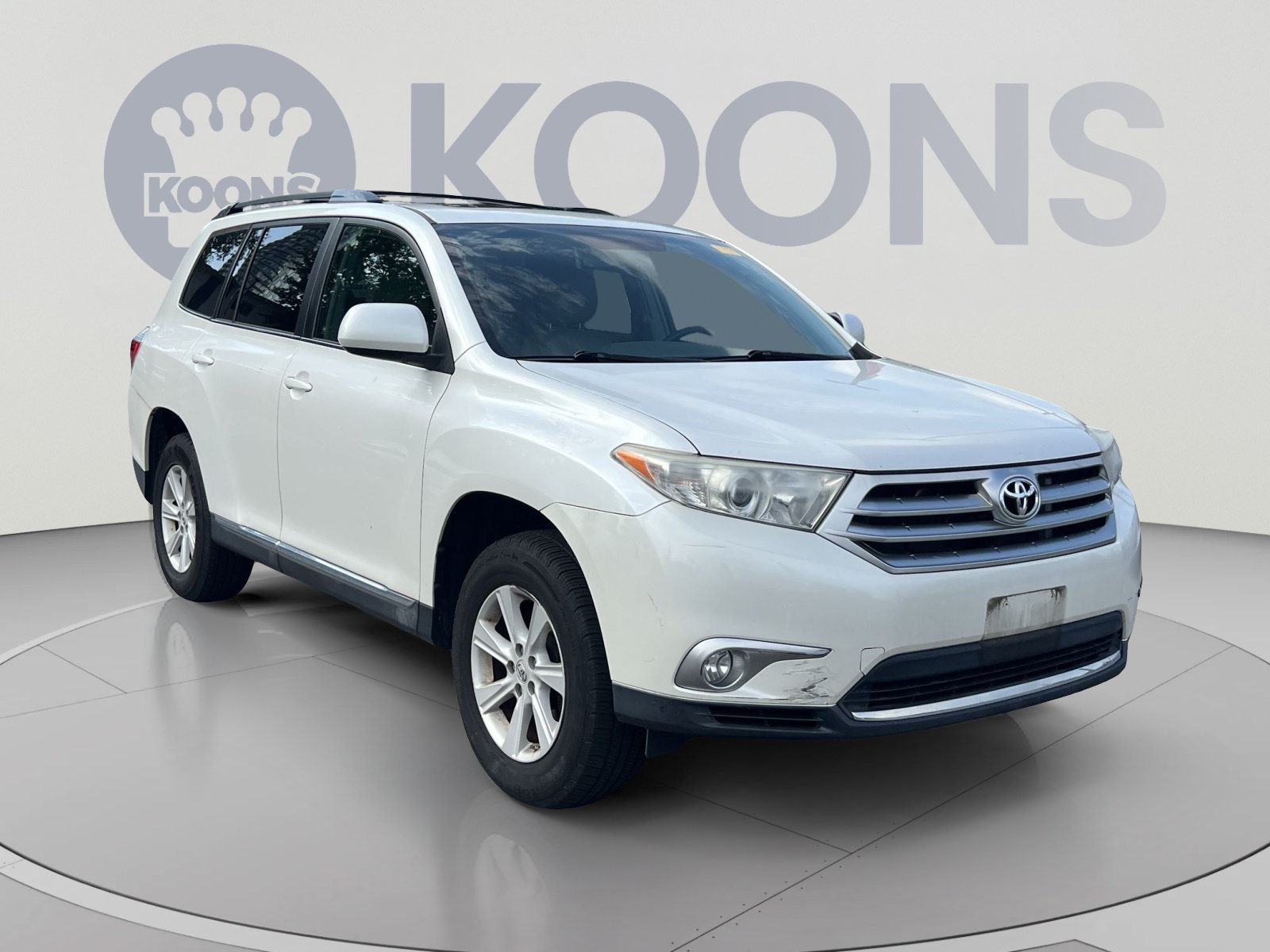 Used 2012 Toyota Highlander SE w/ Tow Pkg AWD/4WD image 10