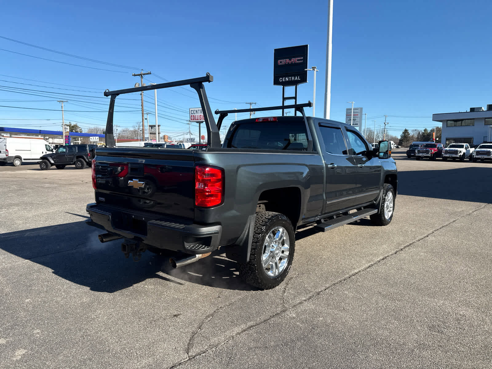 Used 2019 Chevrolet Silverado 2500 High Country w/ Snow Plow Prep Package image 5