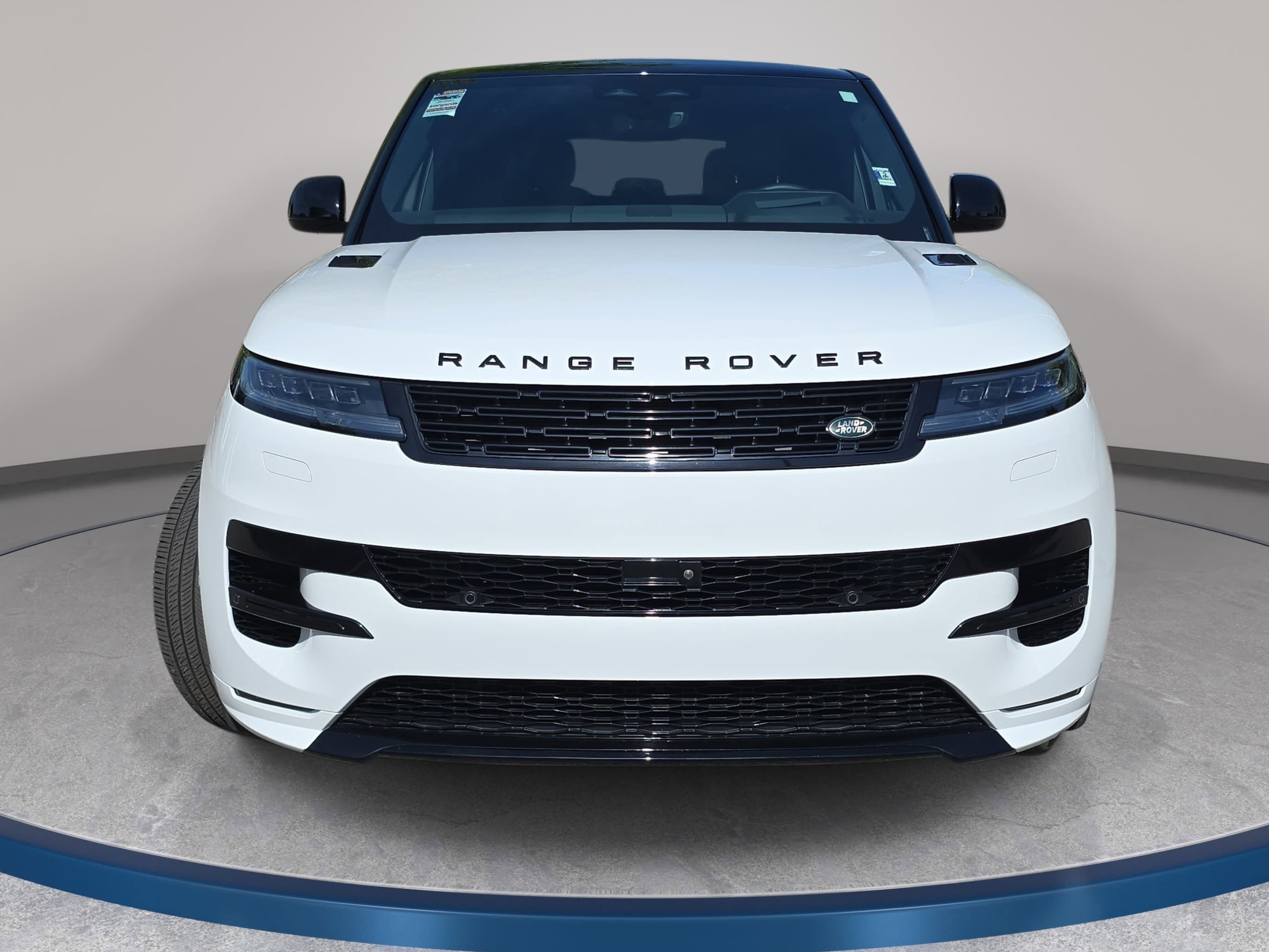 Certified 2025 Land Rover Range Rover Sport Dynamic SE image 2