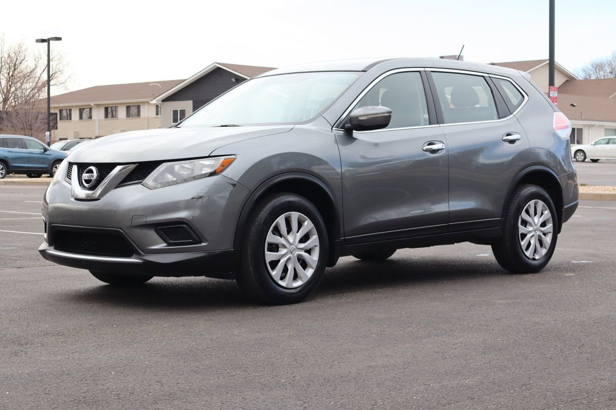 Used 2015 Nissan Rogue S image 11