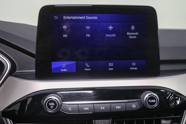 Used 2022 Ford Escape SE w/ Cold Weather Package FWD image 19