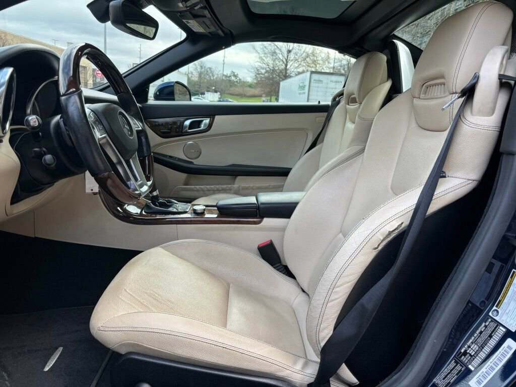 Used 2015 Mercedes-Benz SLK 250 2015 MERCEDES-BENZ SLK 250 image 18