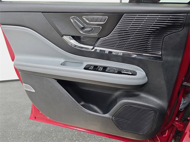 Used 2020 Lincoln Corsair FWD w/ Equipment Group 101A image 24