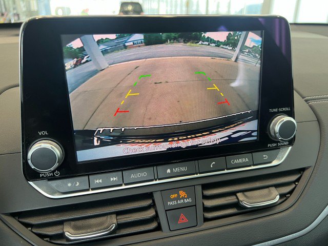 Used 2022 Nissan Altima 2.5 SV w/ SV Premium Package FWD image 20