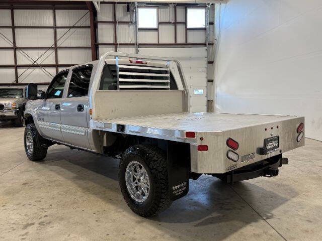 Used 2006 Chevrolet Silverado 2500 LT w/ Heavy-Duty Power Package AWD/4WD image 10
