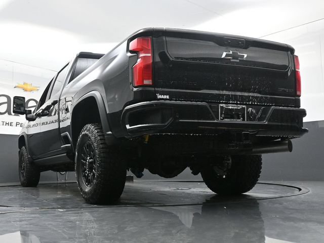 New 2026 Chevrolet Silverado 2500 ZR2 w/ LPO, Dark Essentials Package AWD/4WD image 32