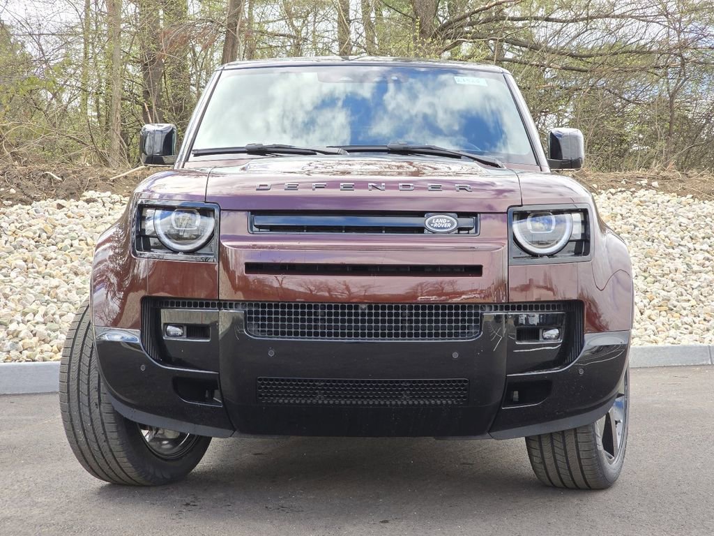 New 2026 Land Rover Defender 130 X-Dynamic SE AWD/4WD image 28