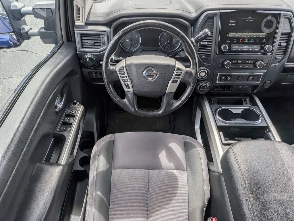 Used 2022 Nissan Titan SV w/ SV Convenience Package AWD/4WD image 14