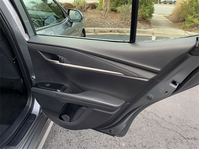 Used 2025 Toyota Camry SE image 11