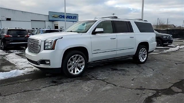 Used 2016 GMC Yukon XL Denali w/ Open Road Package image 4