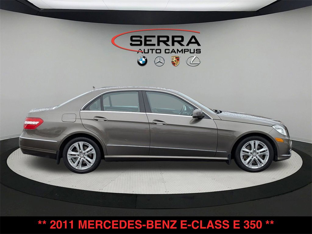 Used 2011 Mercedes-Benz E 350 4MATIC Sedan image 11