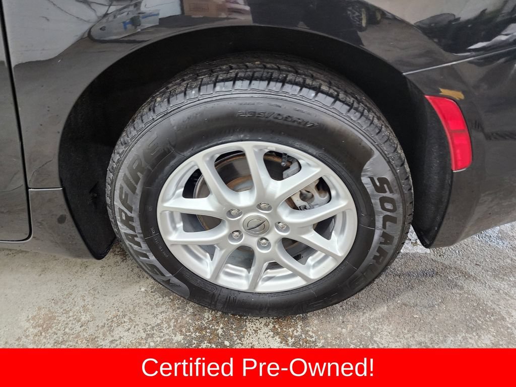 Certified 2022 Chrysler Voyager LX FWD image 37