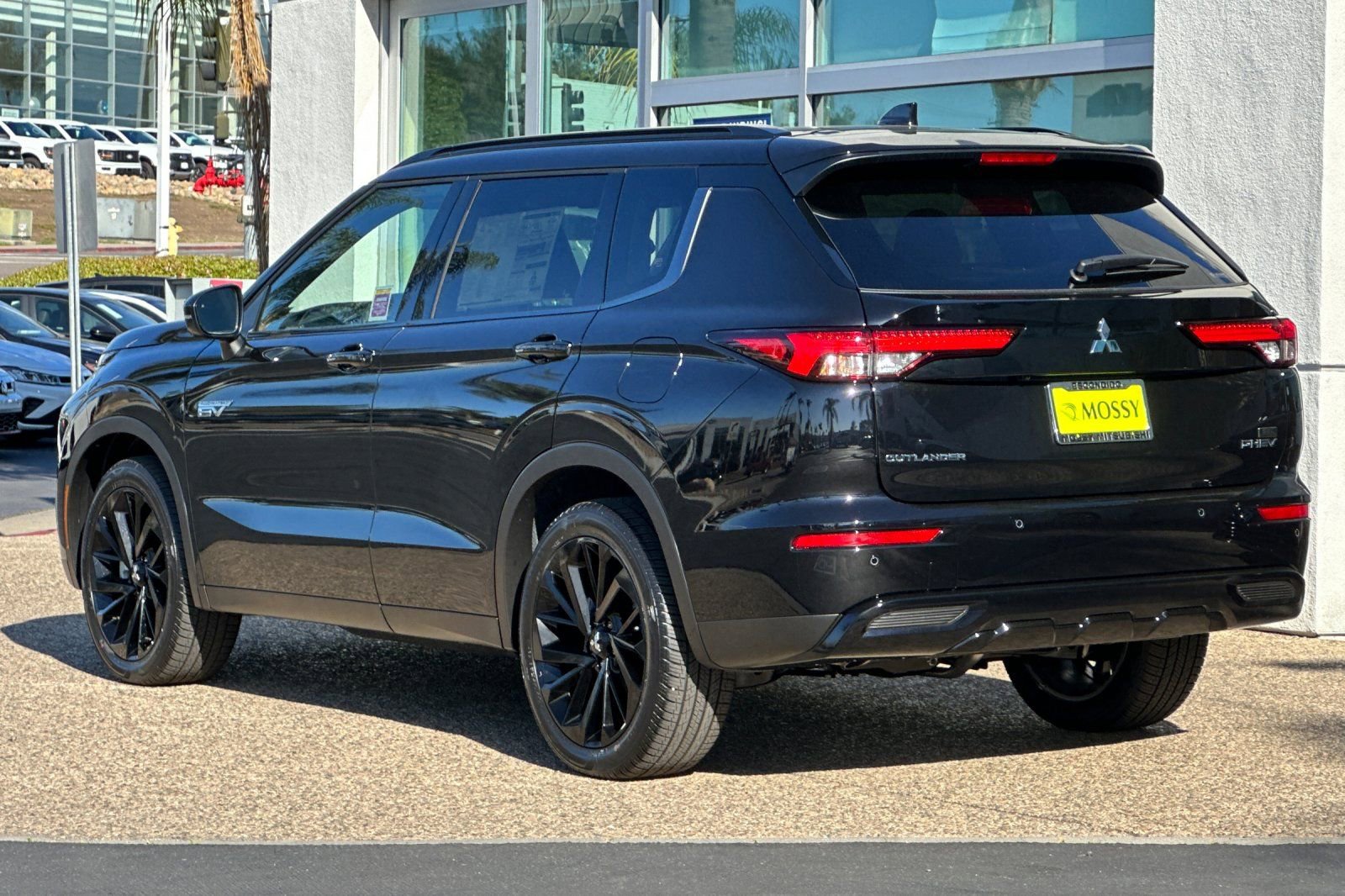 New 2025 Mitsubishi Outlander SEL image 6