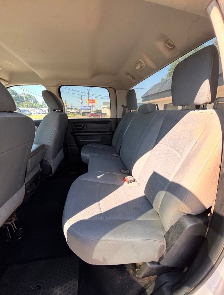 Used 2018 RAM 2500 Tradesman w/ Chrome Appearance Group AWD/4WD image 7
