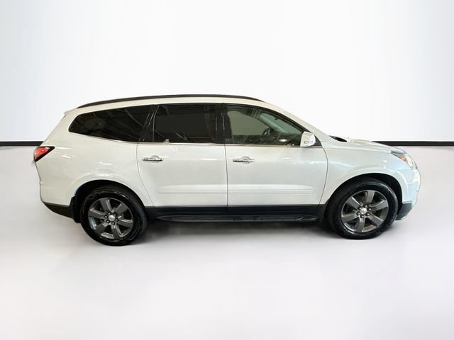 Used 2017 Chevrolet Traverse LT FWD image 5