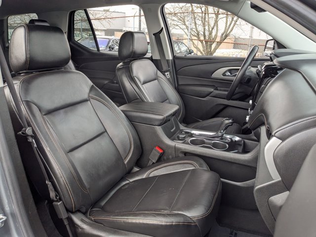 Used 2018 Chevrolet Traverse LT w/ LPO, 'HIT The Road' Package image 22