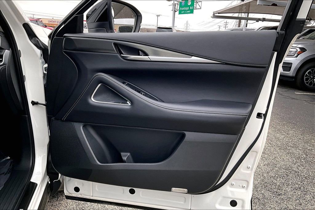 Certified 2025 INFINITI QX60 Luxe w/ Vision Package image 25