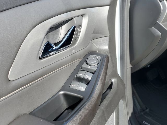 Used 2023 Chevrolet Traverse LT FWD image 20