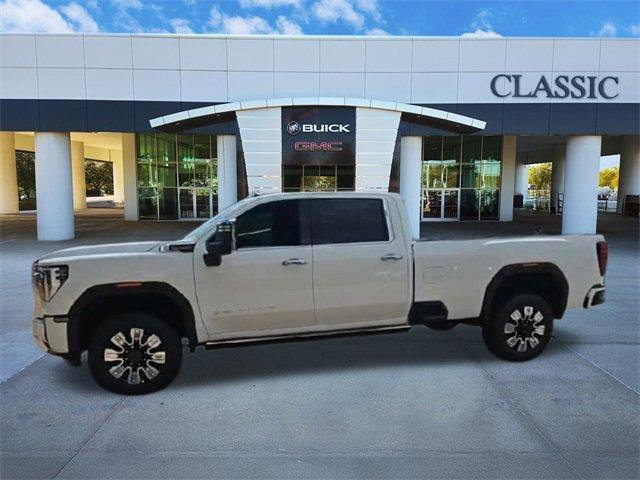 New 2026 GMC Sierra 3500 Denali w/ Denali Reserve Package image 4