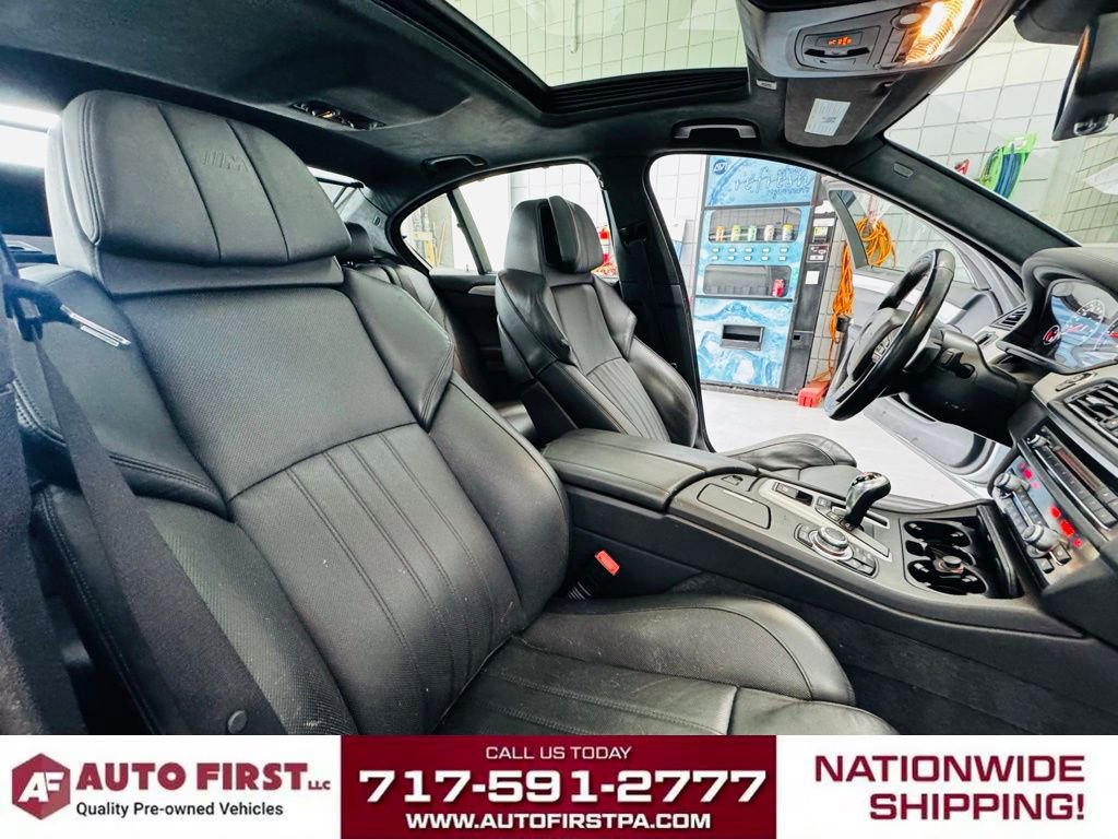 Used 2013 BMW M5 image 24