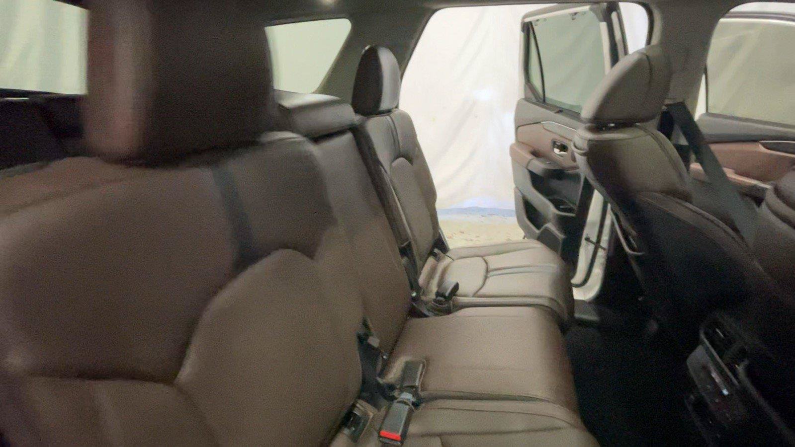 Used 2025 Honda Pilot Elite image 23