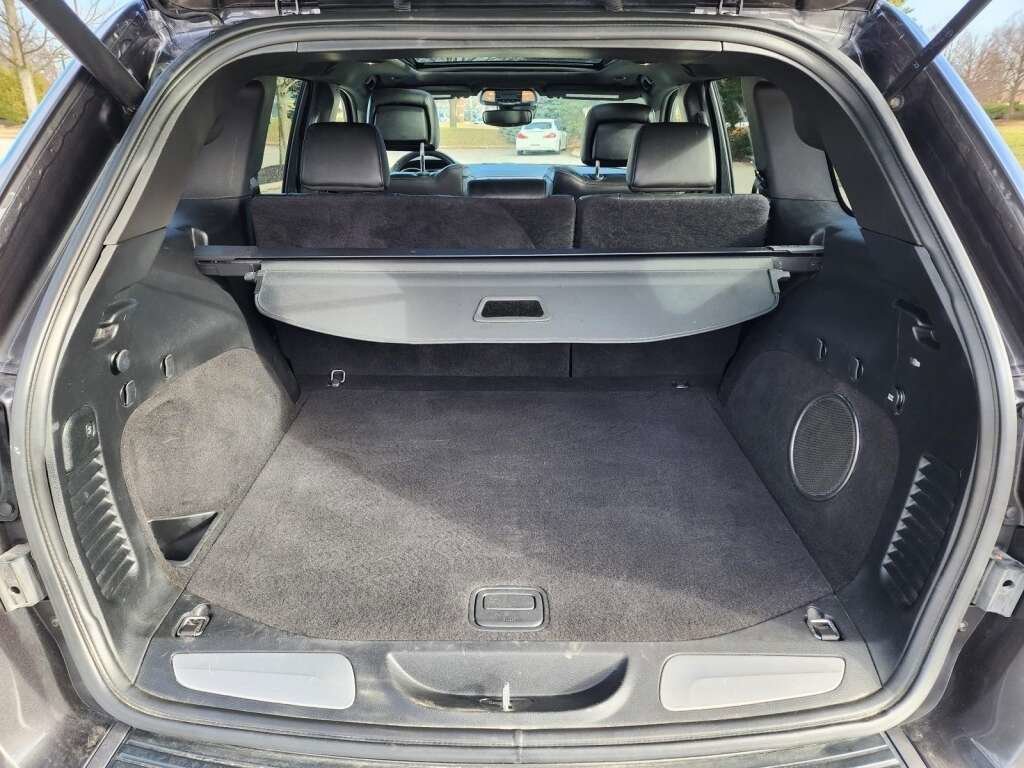 Used 2018 Jeep Grand Cherokee Trailhawk w/ Trailhawk Luxury Group image 17