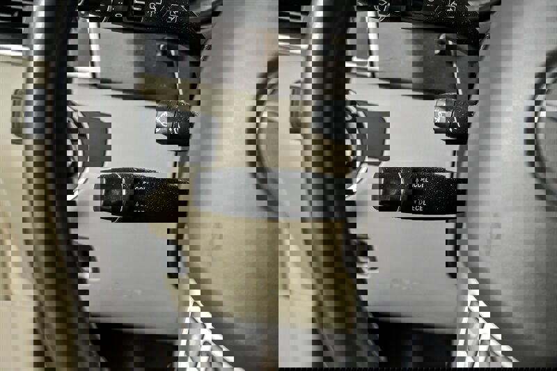 Used 2016 Mercedes-Benz GL 320 BlueTEC 4MATIC image 27