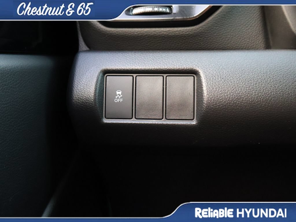 Used 2025 Honda Pilot Sport image 31
