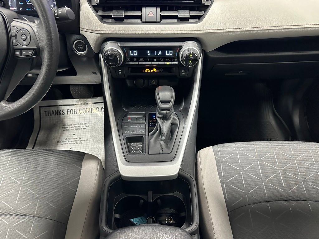 Used 2025 Toyota RAV4 XLE w/ Convenience Package AWD/4WD image 31