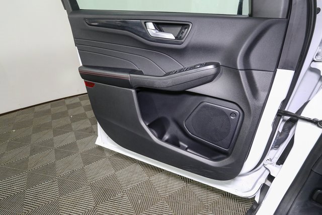 Used 2023 Ford Escape ST-Line w/ Tech Pack #1 image 40