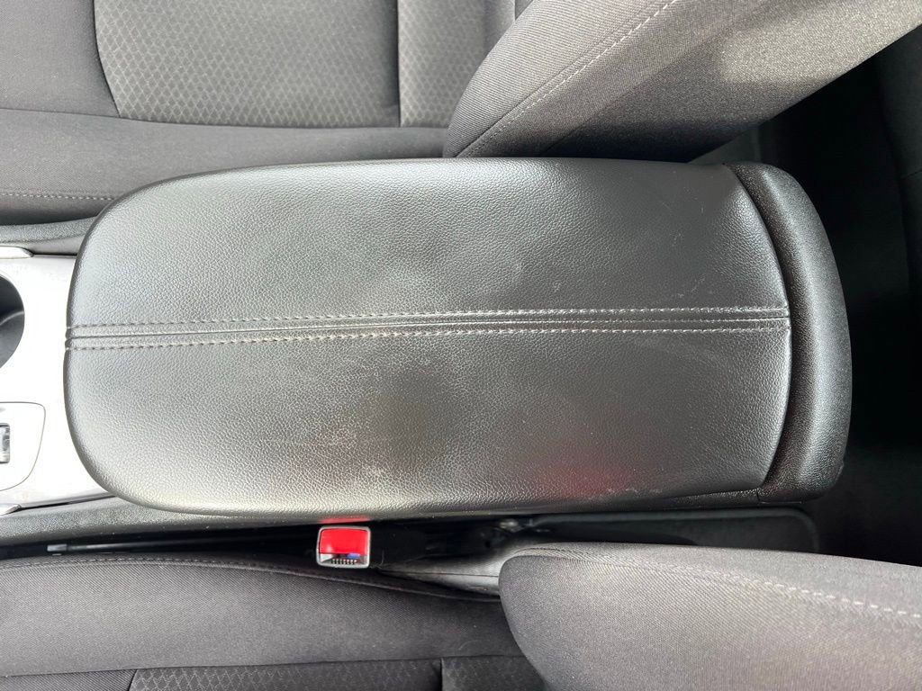 Used 2022 Chevrolet Malibu LT image 27