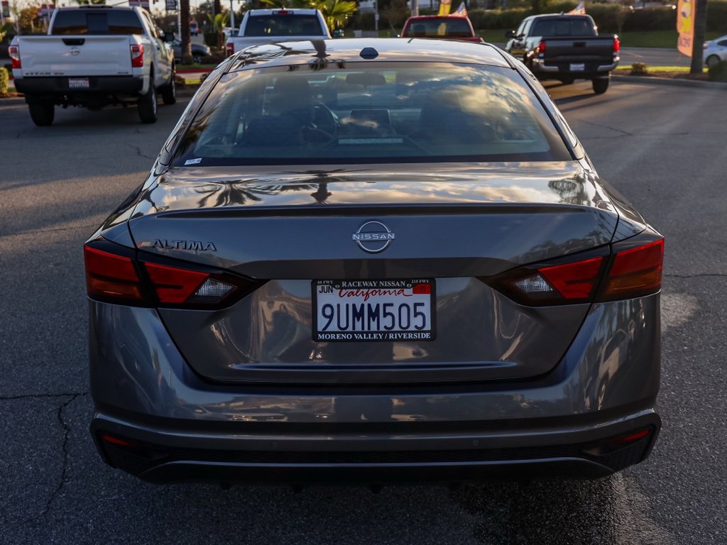 Used 2025 Nissan Altima 2.5 S image 5