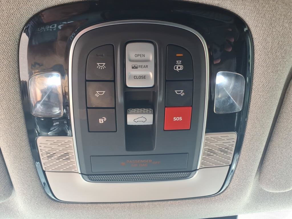 Used 2023 Hyundai Palisade Limited w/ Cargo Package FWD image 28