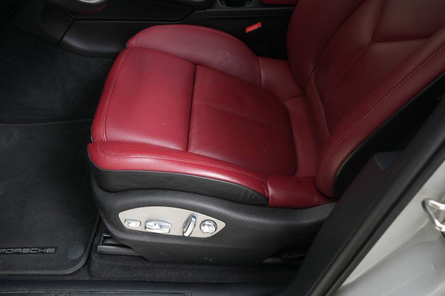 Used 2023 Porsche Macan image 43