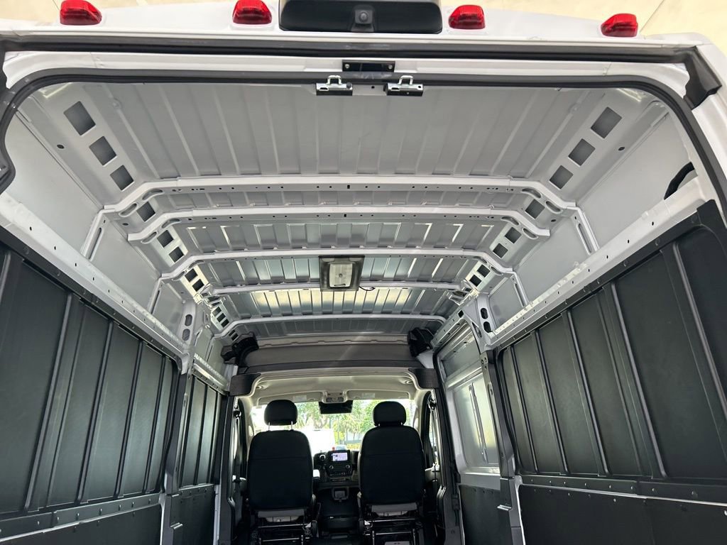 Used 2025 RAM ProMaster 2500 w/ Convenience Group FWD image 36