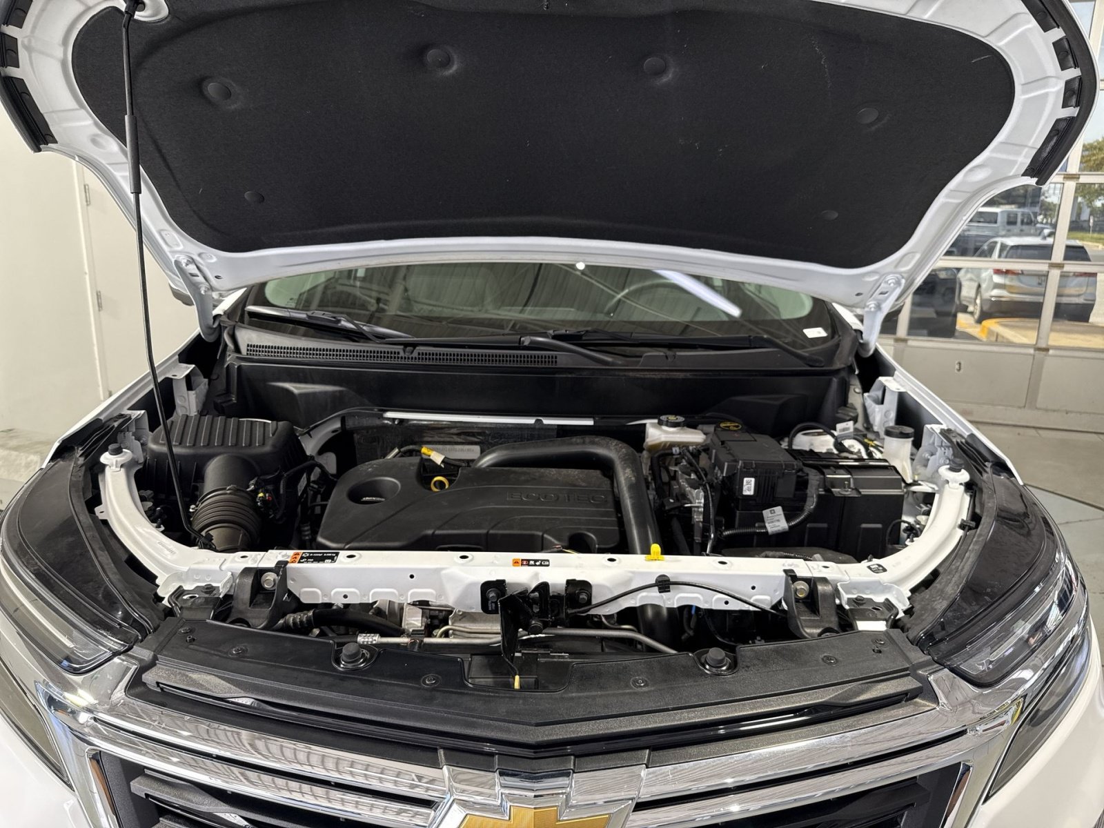 Used 2024 Chevrolet Equinox LT FWD image 42