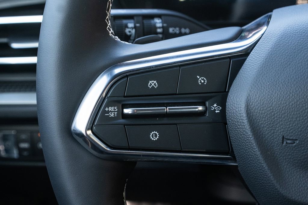 New 2026 Chevrolet Traverse LT image 17