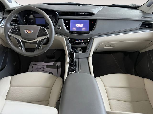 Certified 2024 Cadillac XT5 Premium Luxury w/ LPO, Floor Liner Package AWD/4WD image 8