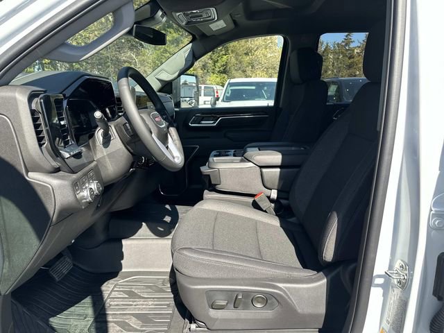 New 2026 GMC Sierra 2500 SLE w/ SLE Value Package; image 9