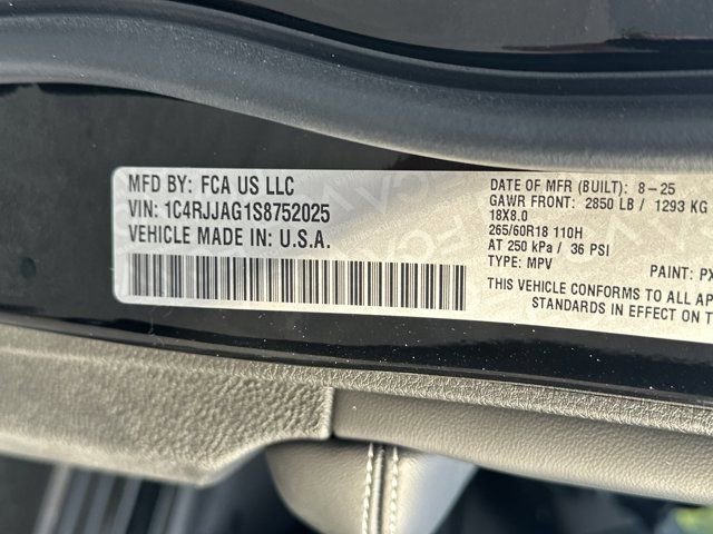 New 2025 Jeep Grand Cherokee L Altitude image 28