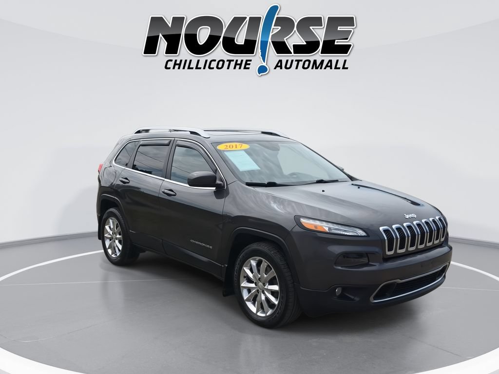 Used 2017 Jeep Cherokee Limited AWD/4WD image 2