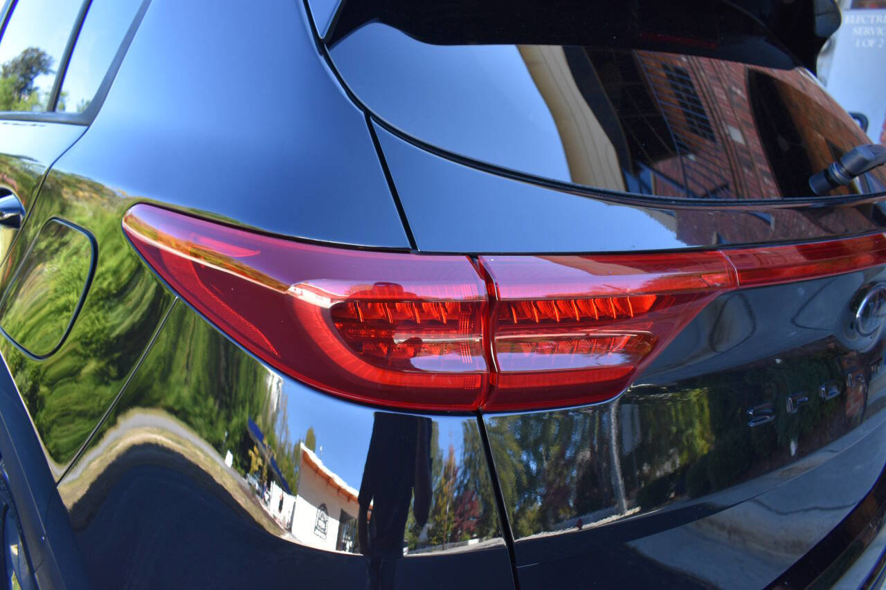 Used 2022 Kia Sportage Nightfall Edition w/ Nighfall AWD Premium Package image 39