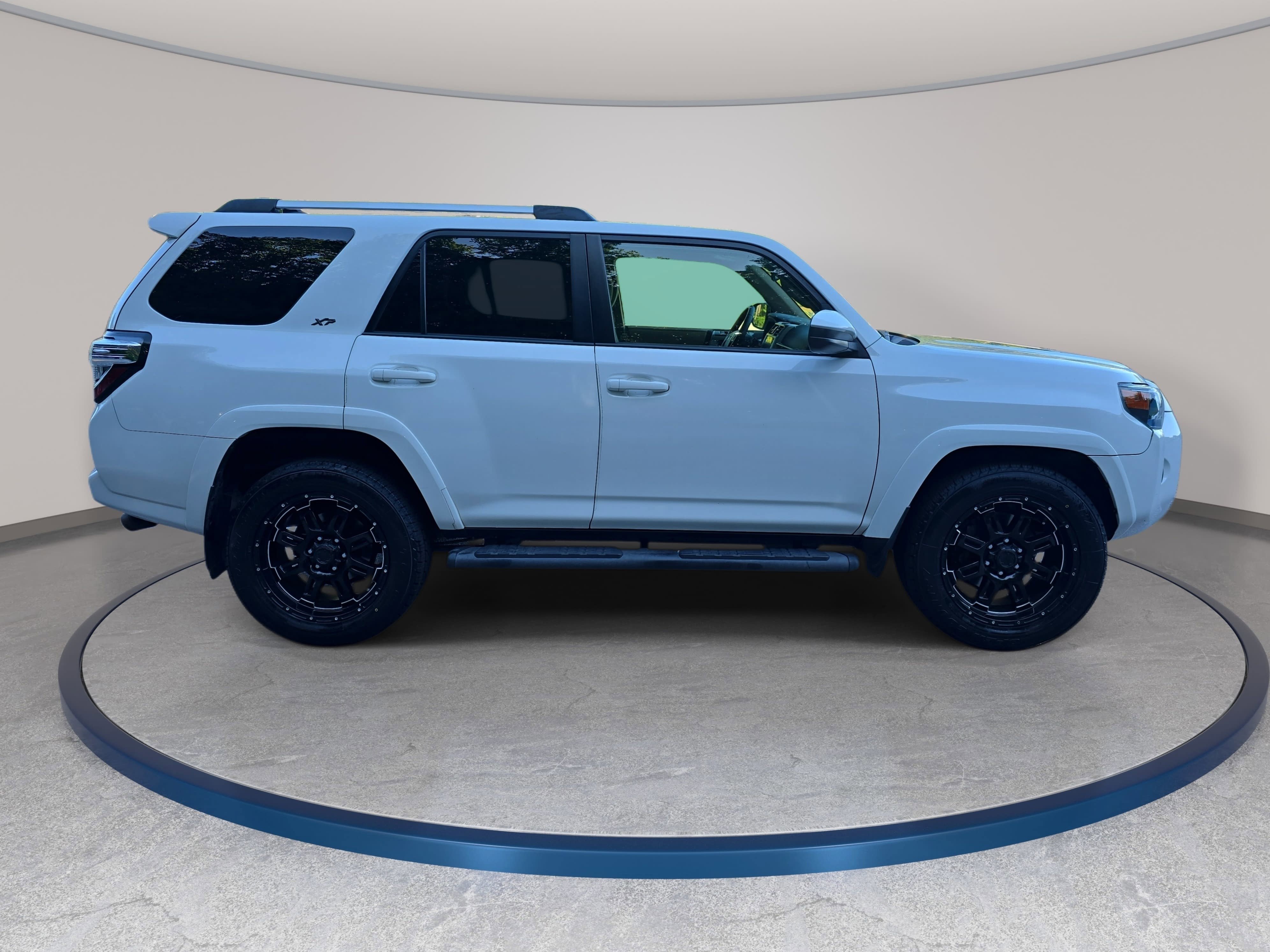 Certified 2020 Toyota 4Runner SR5 RWD image 4