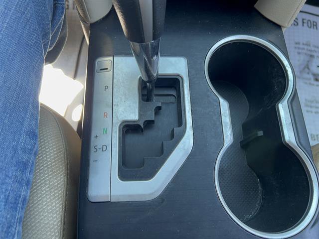 Used 2012 Toyota Camry LE FWD image 28