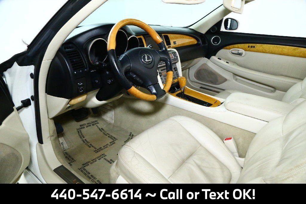 Used 2003 Lexus SC 430 Convertible image 22