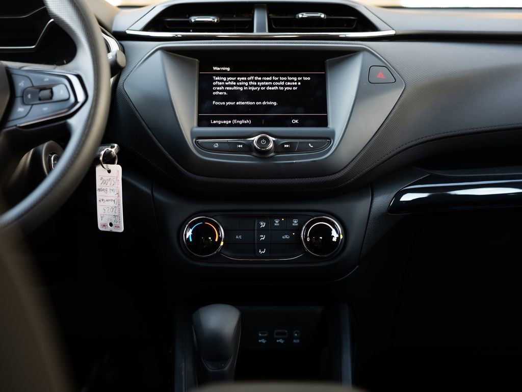 Used 2023 Chevrolet TrailBlazer LS image 18