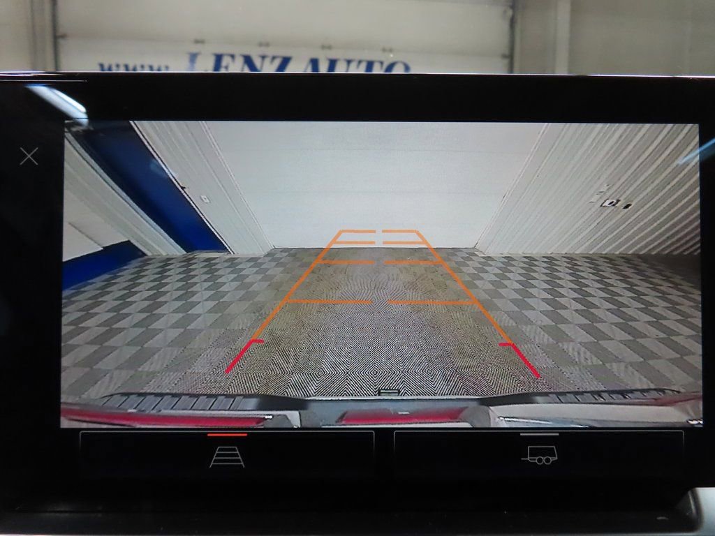 Used 2024 GMC Sierra 2500 SLE image 13